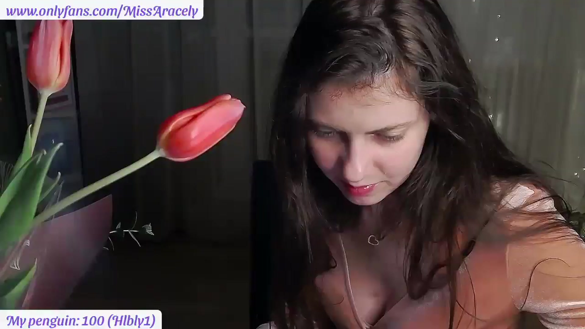 Gallery image thumbnail from MissAracely's myfreecams stream on, 03/11/2025, 23:46 image 1 of 20