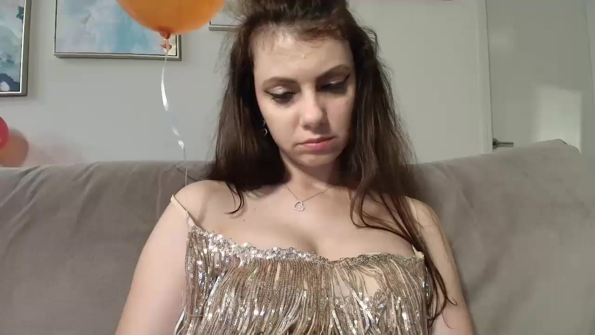 Gallery image thumbnail from MissAracely's myfreecams stream on, 04/04/2025, 02:24 image 18 of 20