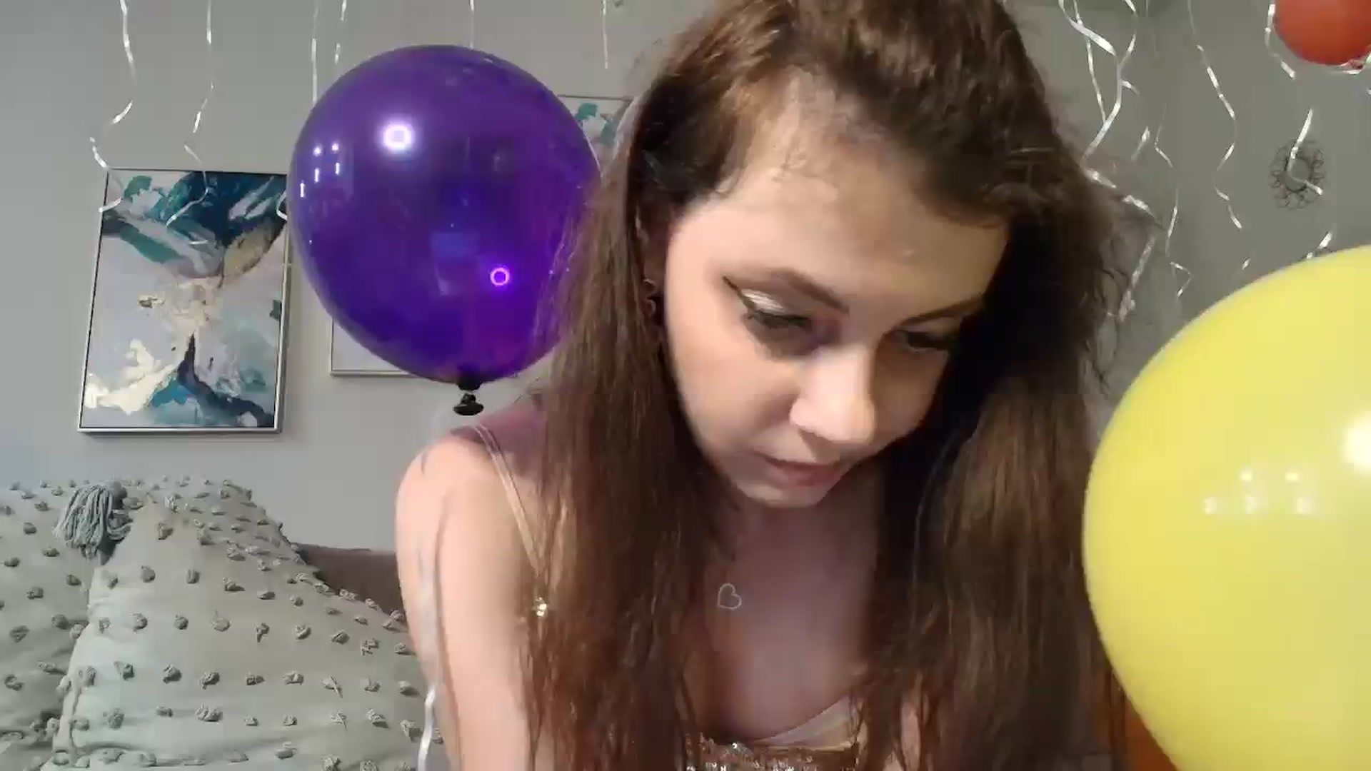 Gallery image thumbnail from MissAracely's myfreecams stream on, 04/04/2025, 02:24 image 1 of 20