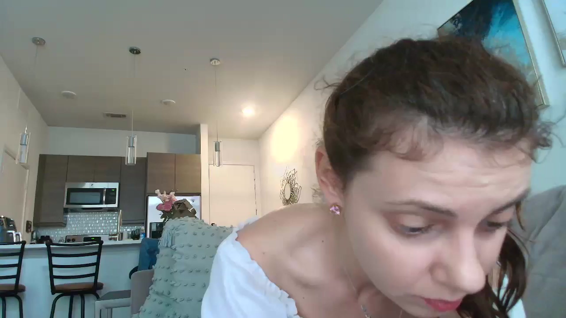 Gallery image thumbnail from MissAracely's myfreecams stream on, 04/15/2025, 01:05 image 10 of 20