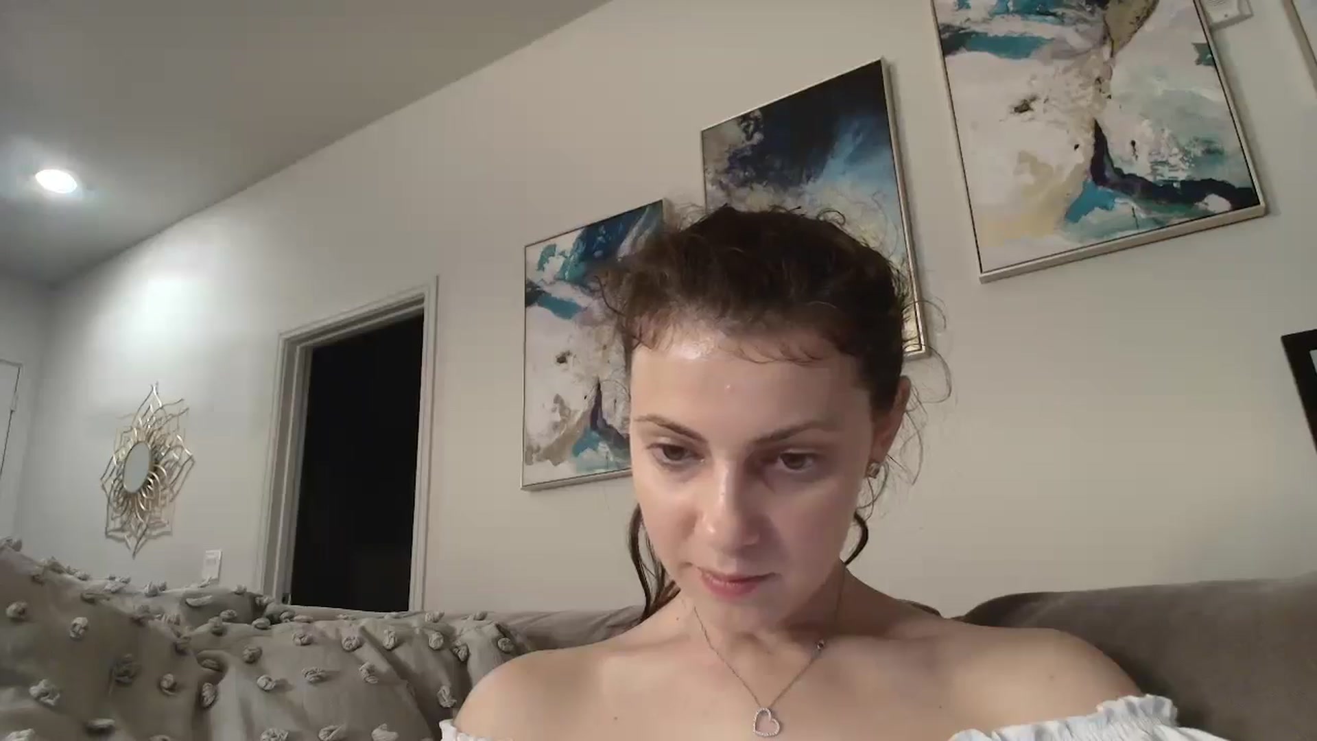 Gallery image thumbnail from MissAracely's myfreecams stream on, 04/15/2025, 02:02 image 3 of 20