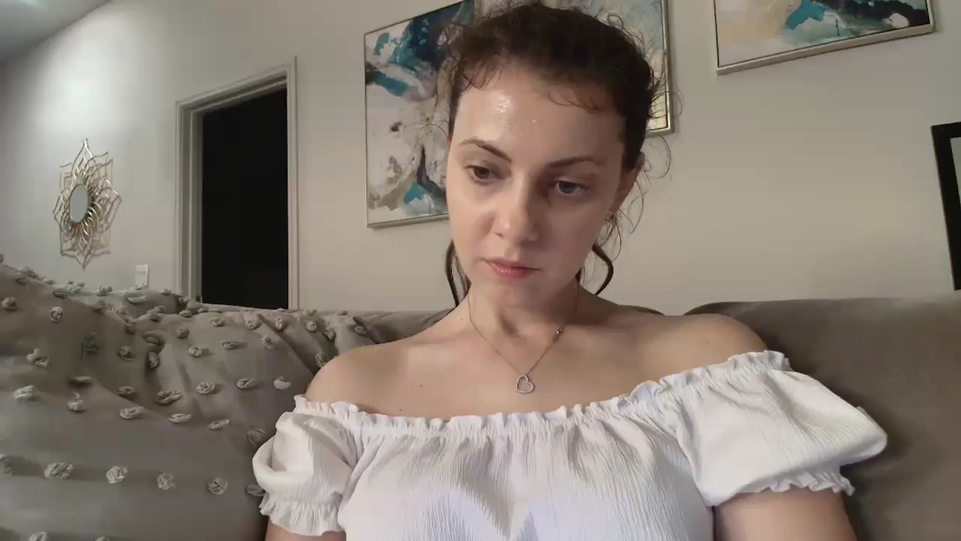 Gallery image thumbnail from MissAracely's myfreecams stream on, 04/15/2025, 02:02 image 5 of 20