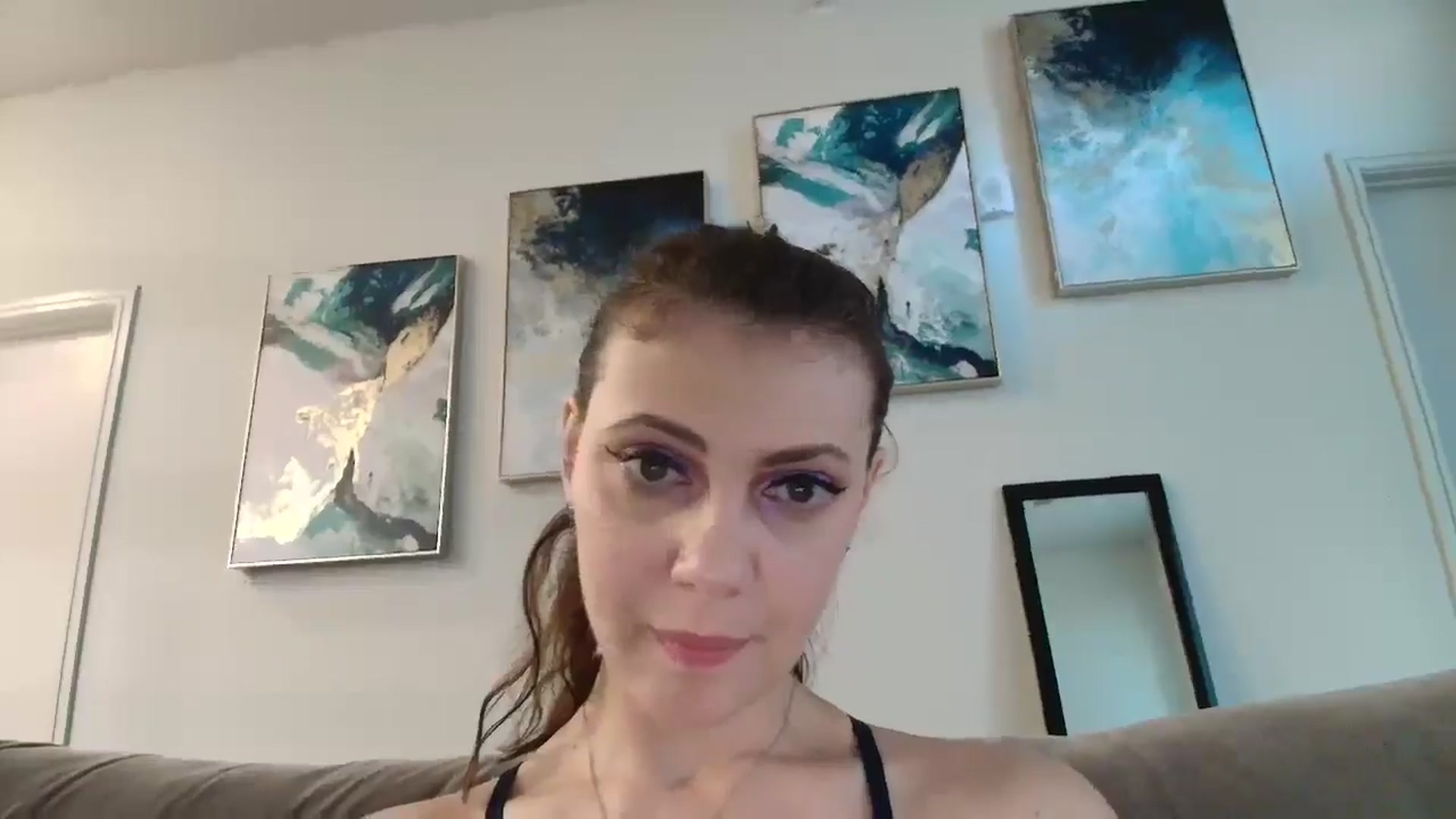 Gallery image thumbnail from MissAracely's myfreecams stream on, 04/23/2025, 24:55 image 20 of 20