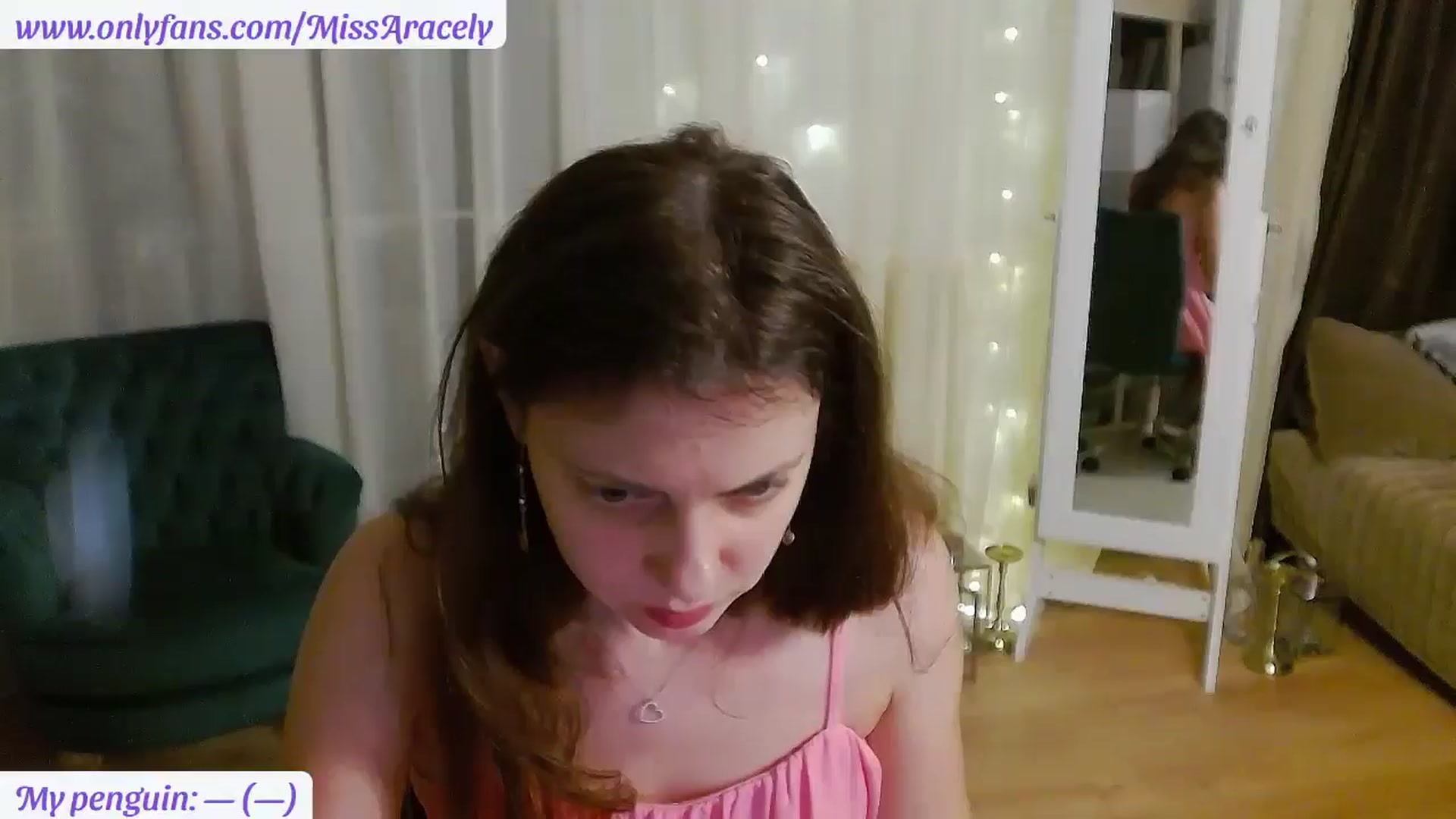 Gallery image thumbnail from MissAracely's myfreecams stream on, 05/16/2025, 23:13 image 1 of 20