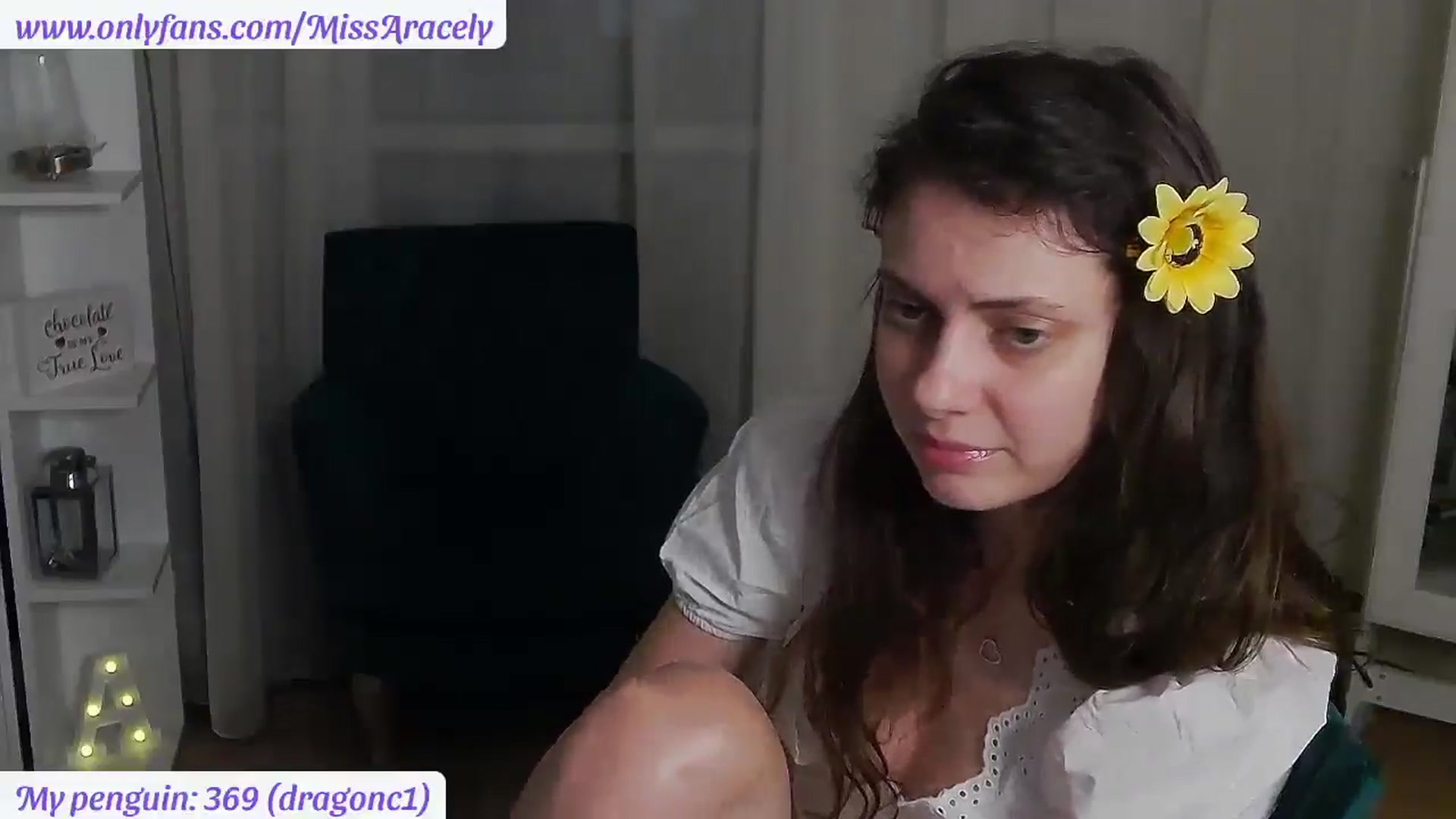 Gallery image thumbnail from MissAracely's myfreecams stream on, 06/07/2025, 22:33 image 3 of 20