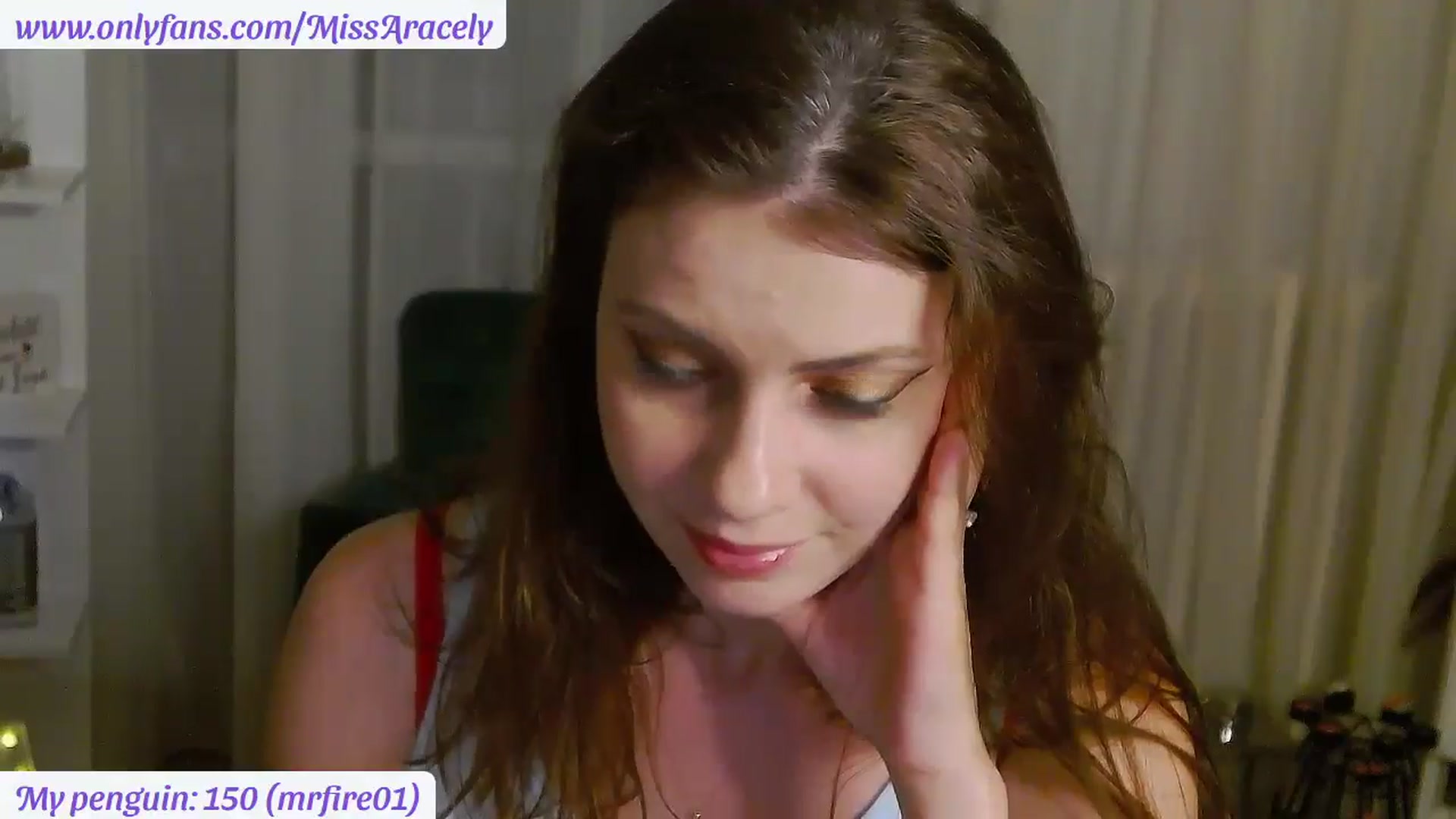 Gallery image thumbnail from MissAracely's myfreecams stream on, 07/21/2025, 22:24 image 10 of 20