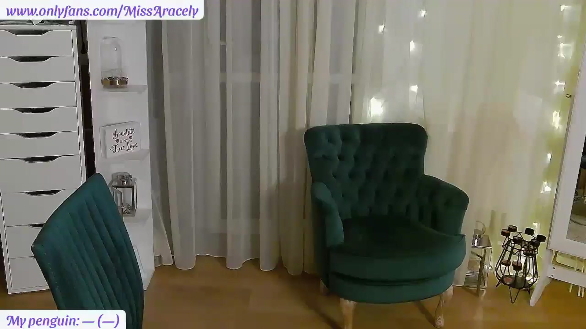 Gallery image thumbnail from MissAracely's myfreecams stream on, 09/11/2025, 22:16 image 2 of 20