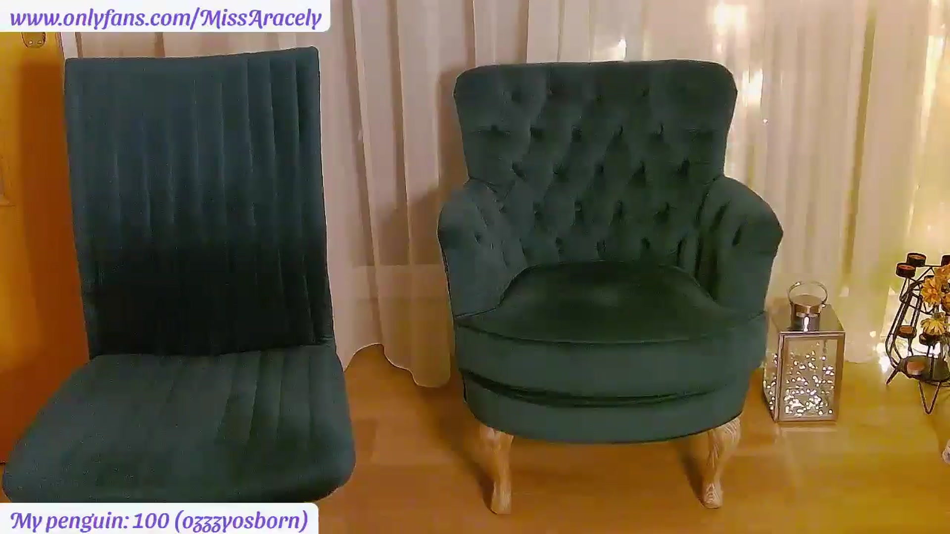 Gallery image thumbnail from MissAracely's myfreecams stream on, 09/22/2025, 21:27 image 11 of 20