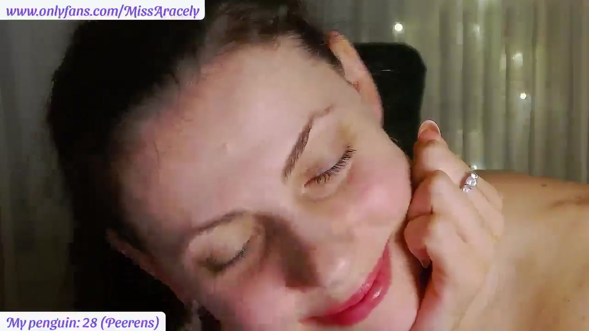 Gallery image thumbnail from MissAracely's myfreecams stream on, 09/30/2025, 20:47 image 20 of 20