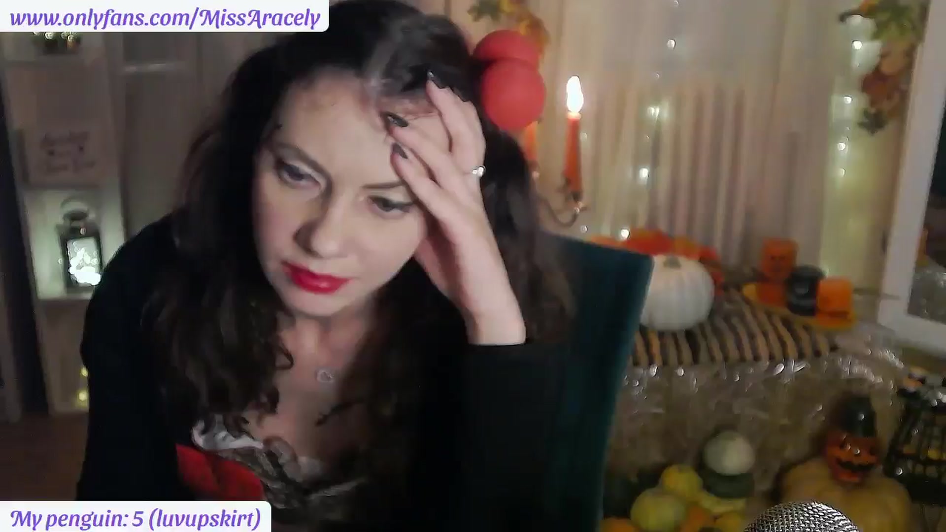 Gallery image thumbnail from MissAracely's myfreecams stream on, 10/25/2025, 23:37 image 15 of 20