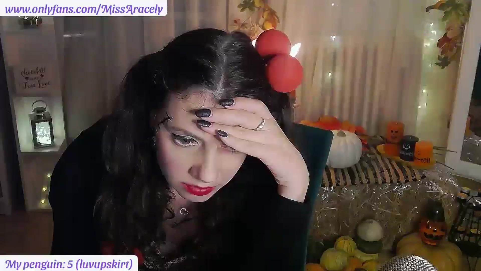 Gallery image thumbnail from MissAracely's myfreecams stream on, 10/25/2025, 23:37 image 17 of 20