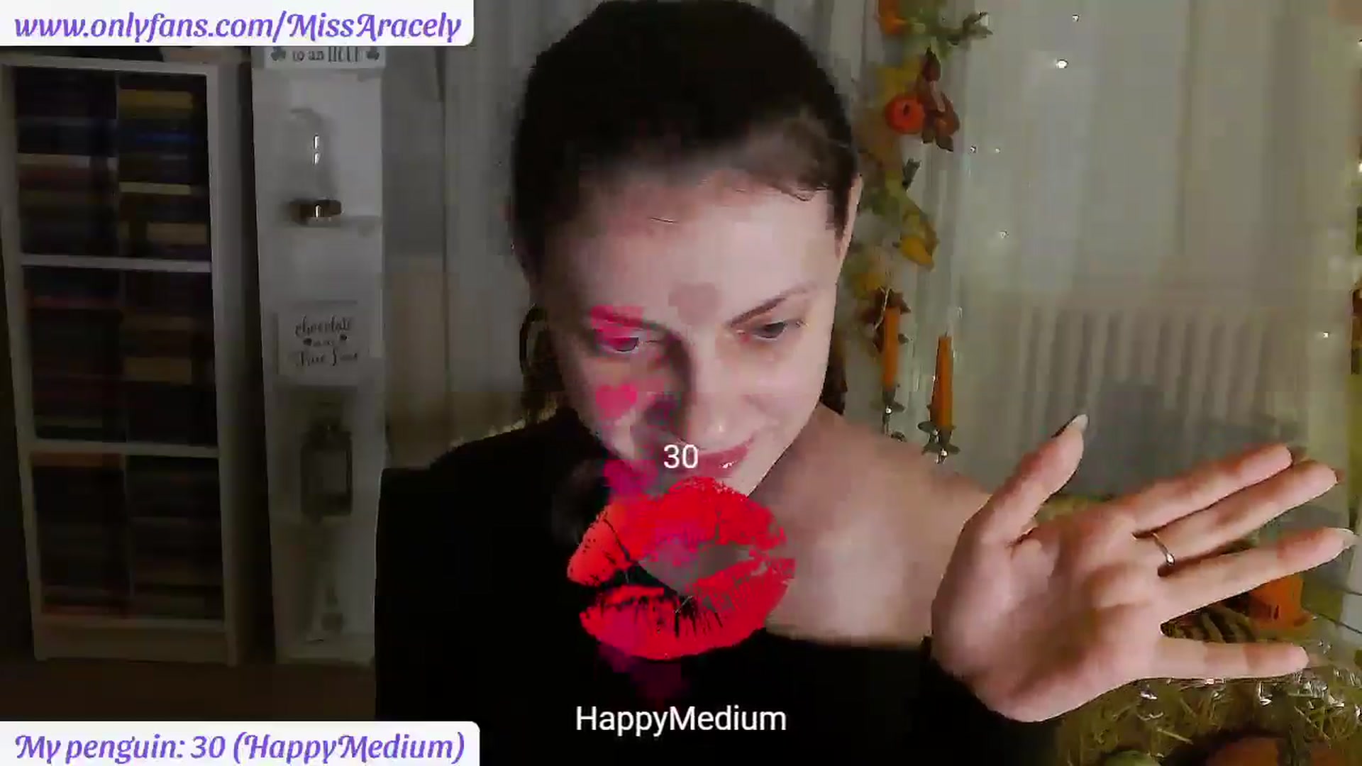 Gallery image thumbnail from MissAracely's myfreecams stream on, 11/03/2025, 22:20 image 4 of 20
