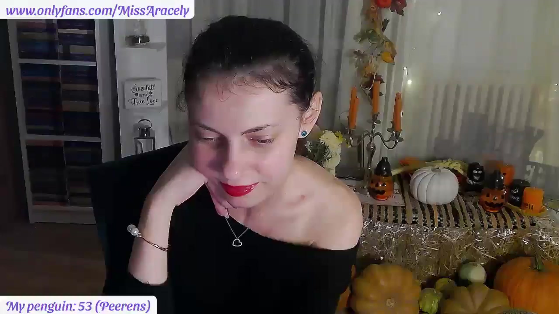 Gallery image thumbnail from MissAracely's myfreecams stream on, 11/03/2025, 22:20 image 16 of 20