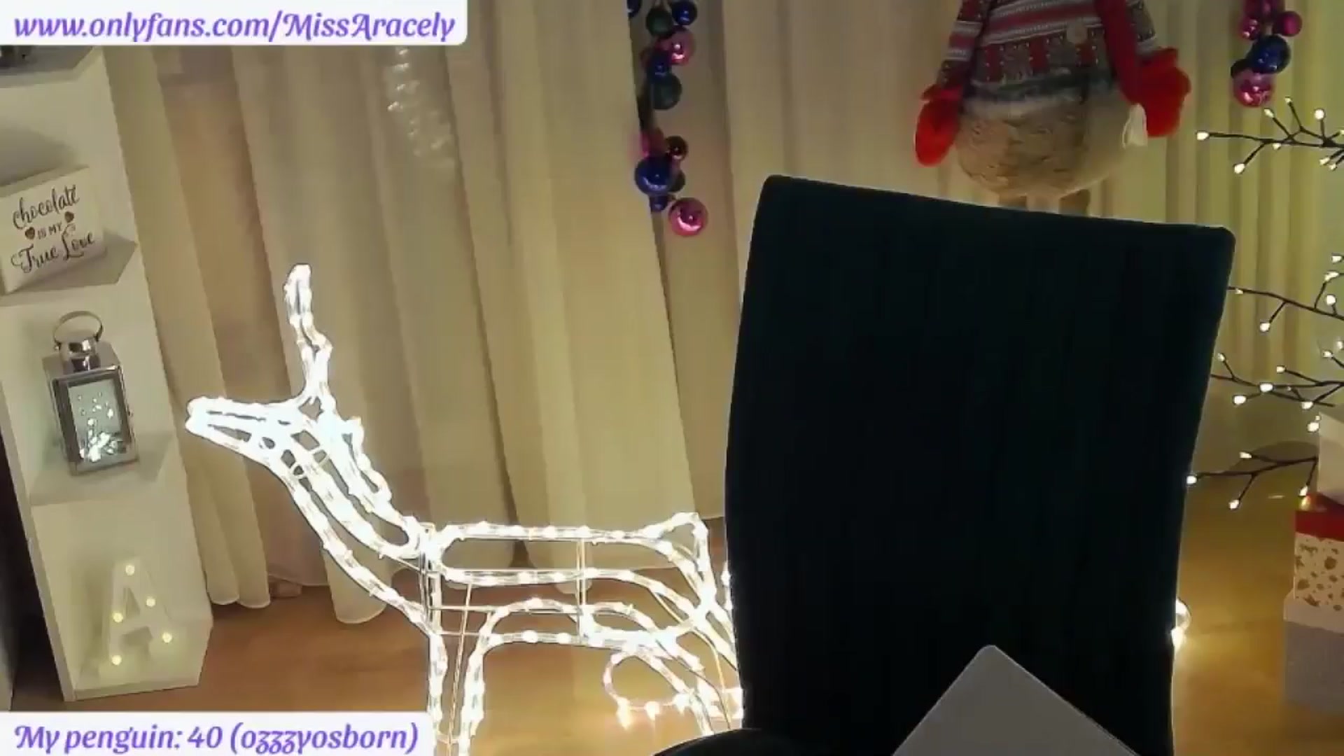 Gallery image thumbnail from MissAracely's myfreecams stream on, 12/14/2025, 20:23 image 18 of 20