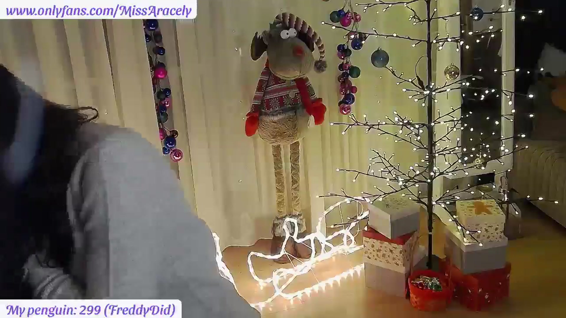 Gallery image thumbnail from MissAracely's myfreecams stream on, 12/16/2025, 22:59 image 16 of 20