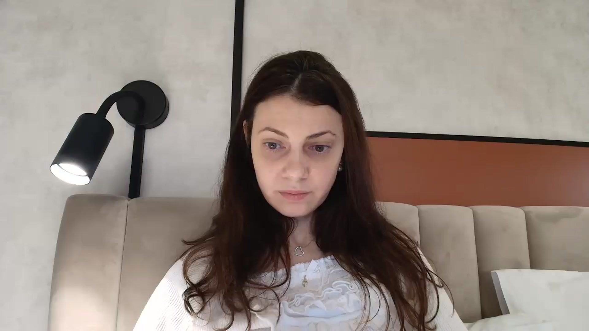 Gallery image thumbnail from MissAracely's myfreecams stream on, 12/19/2025, 23:19 image 19 of 20