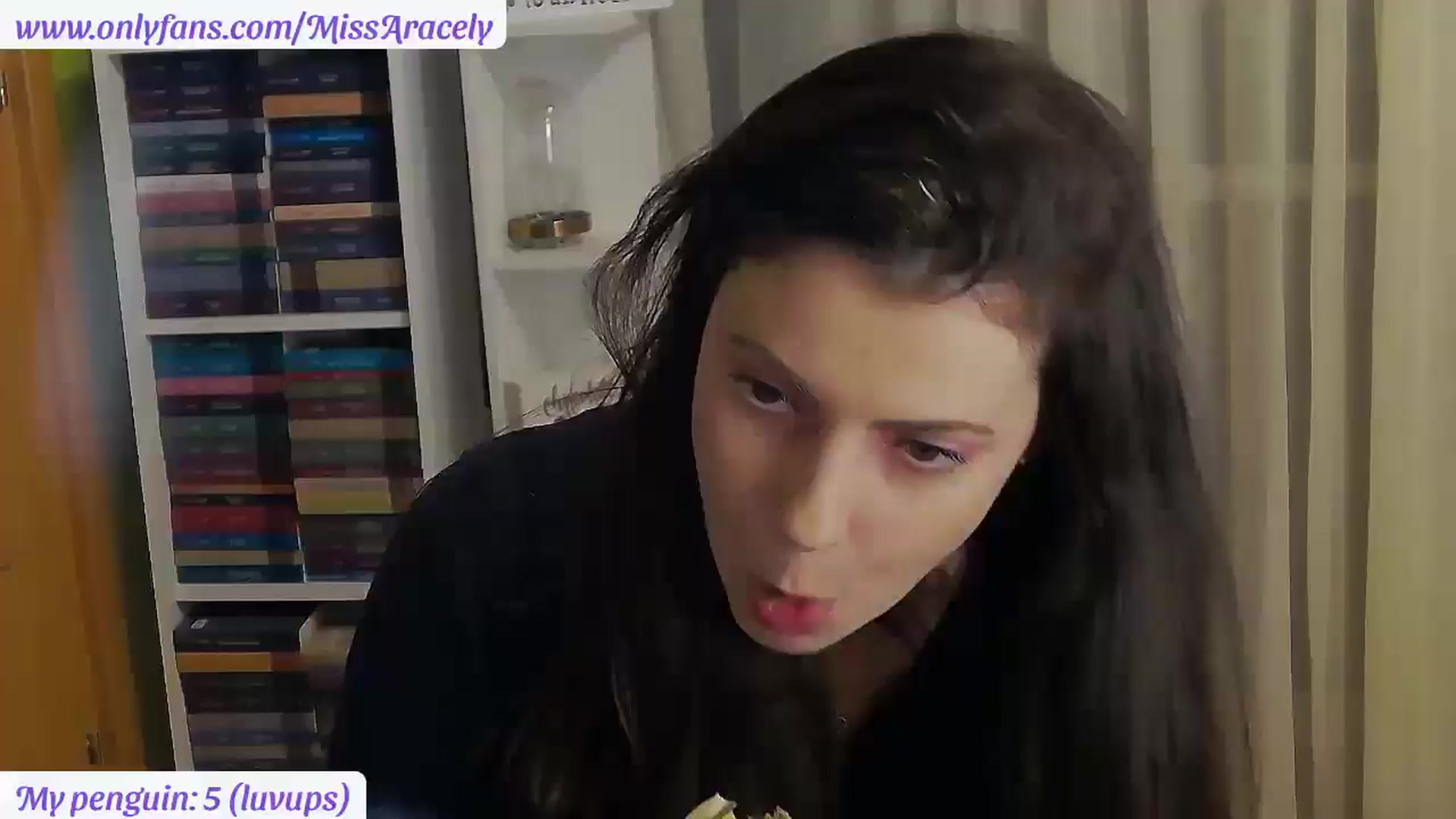 Gallery image thumbnail from MissAracely's myfreecams stream on, 02/11/2026, 19:15 image 1 of 20