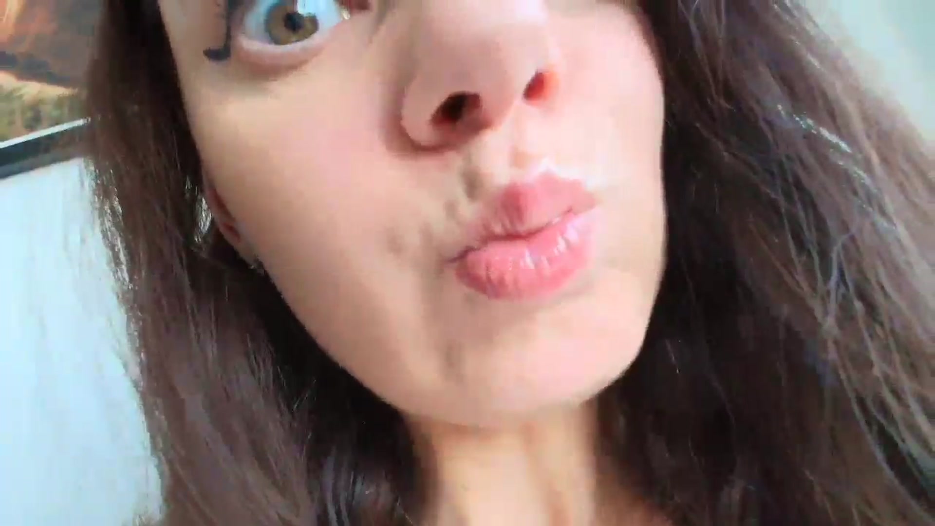 Gallery image thumbnail from MissAracely's myfreecams stream on, 04/17/2026, 24:36 image 7 of 20