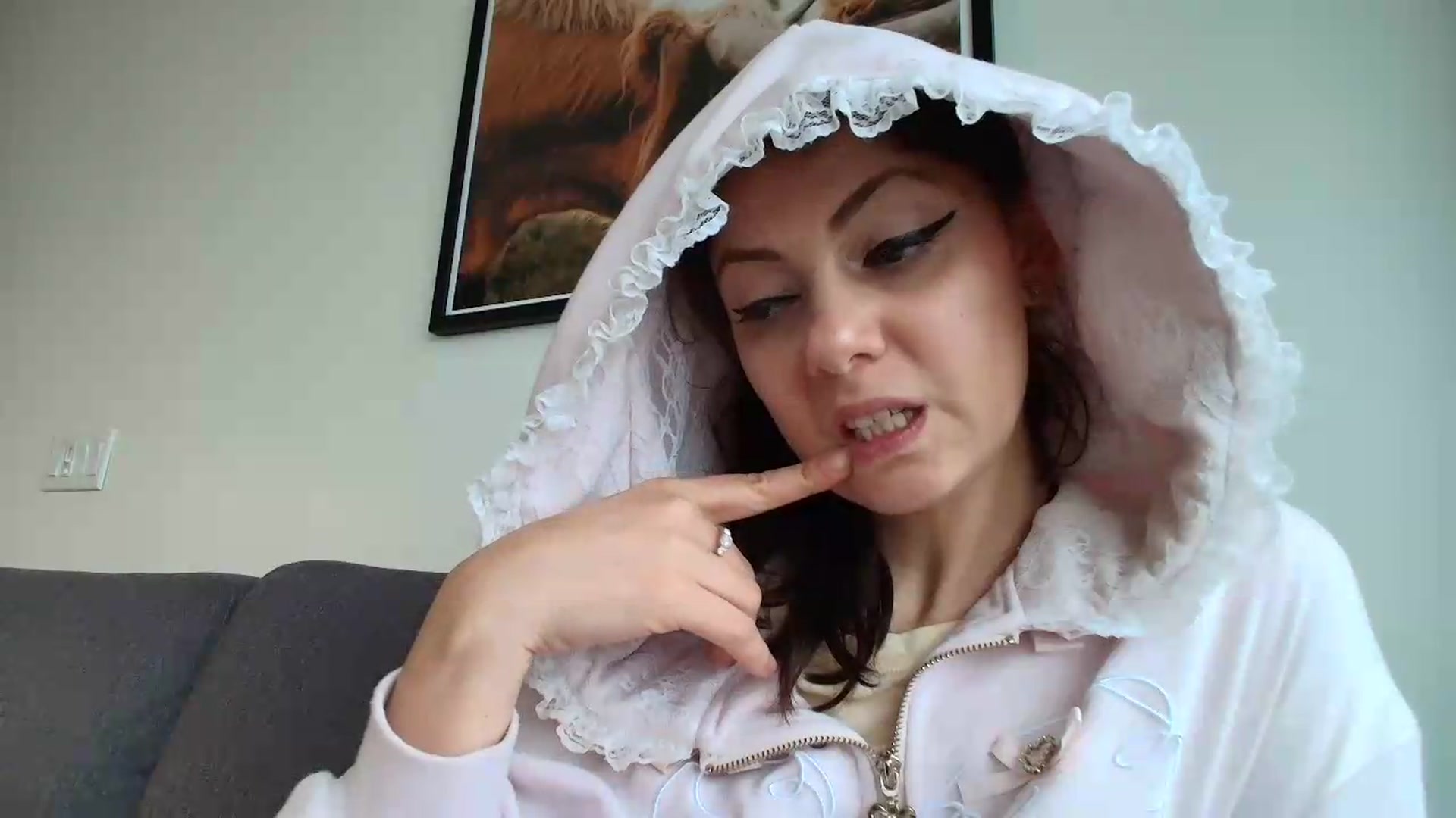 Gallery image thumbnail from MissAracely's myfreecams stream on, 04/30/2026, 23:07 image 11 of 20