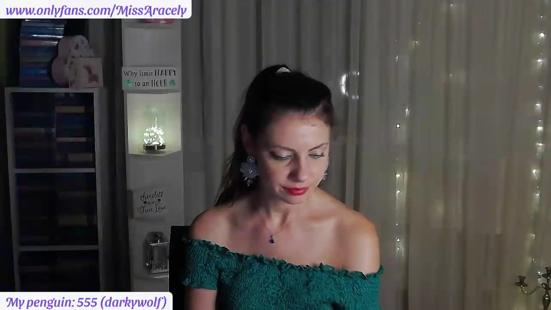 Gallery image thumbnail from MissAracely's myfreecams stream on, 07/18/2026, 21:46 image 16 of 20