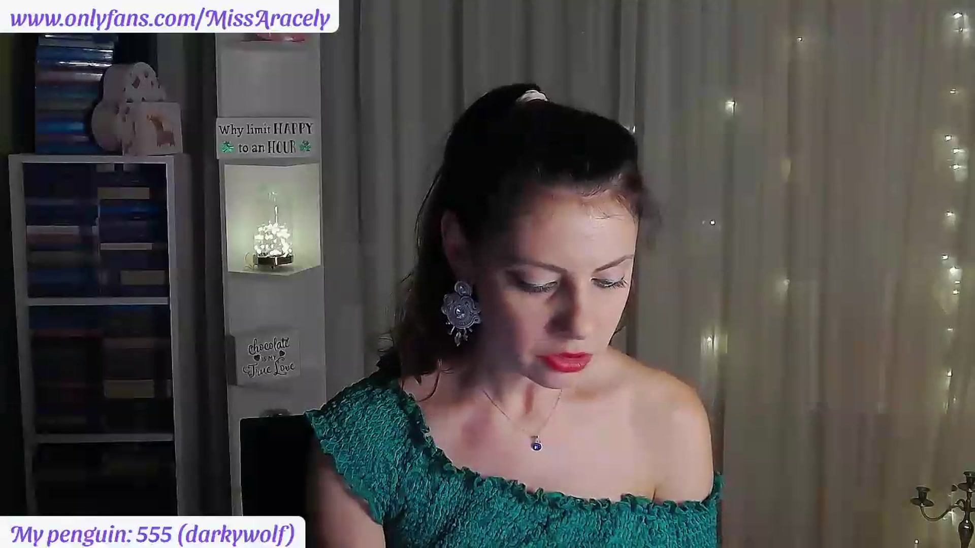 Gallery image thumbnail from MissAracely's myfreecams stream on, 07/18/2026, 21:46 image 9 of 20