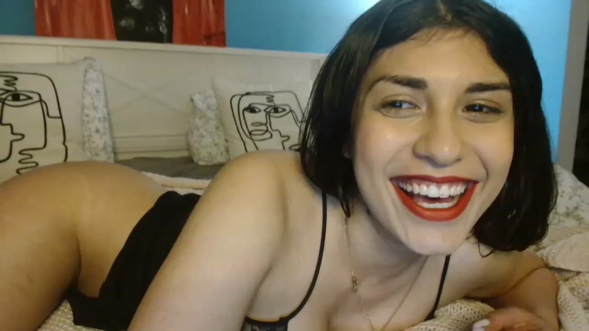 Gallery image thumbnail from MissArmenia's myfreecams stream on, 04/19/2023, 22:27 image 2 of 20