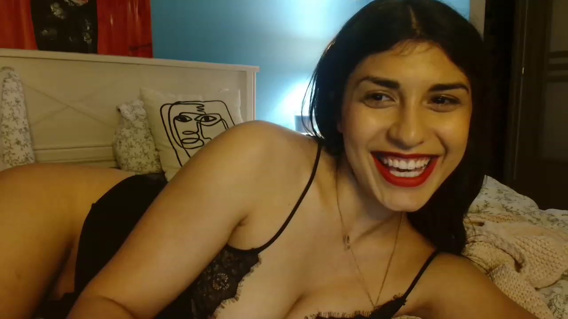 Gallery image thumbnail from MissArmenia's myfreecams stream on, 04/19/2023, 22:27 image 19 of 20