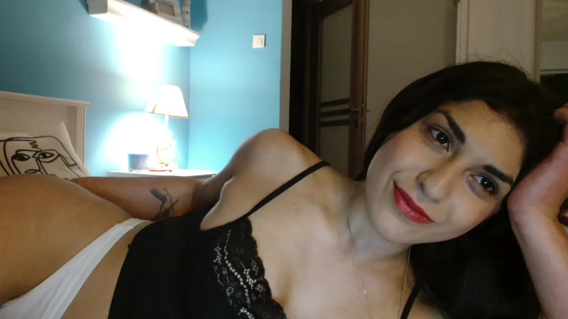 Gallery image thumbnail from MissArmenia's myfreecams stream on, 05/03/2023, 19:14 image 10 of 20