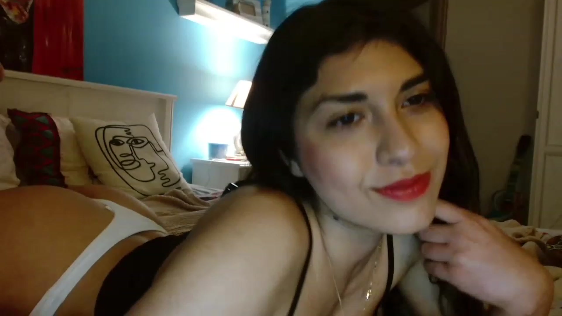 Gallery image thumbnail from MissArmenia's myfreecams stream on, 05/03/2023, 19:14 image 19 of 20