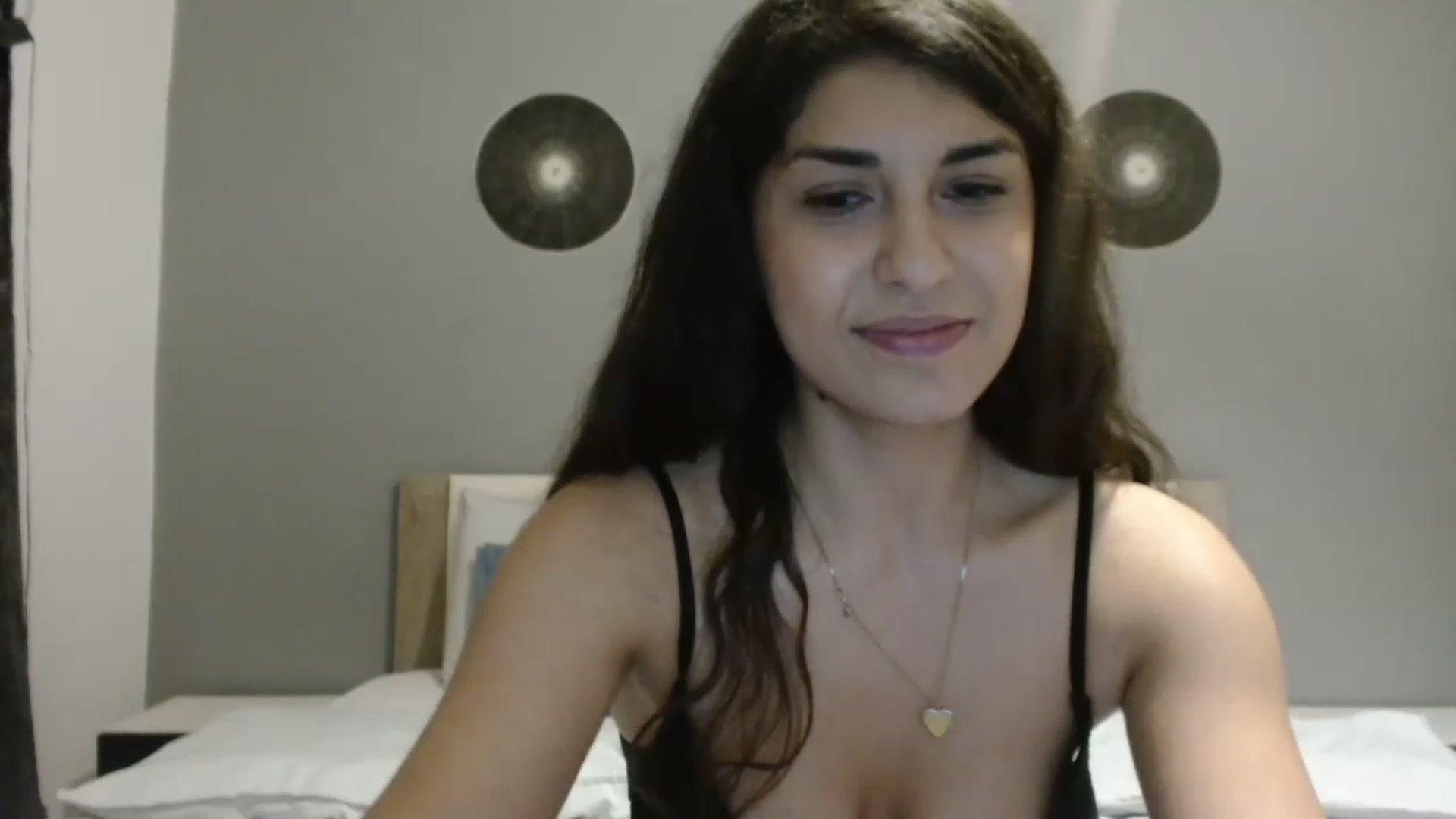 Gallery image thumbnail from MissArmenia's myfreecams stream on, 05/13/2023, 21:52 image 3 of 20