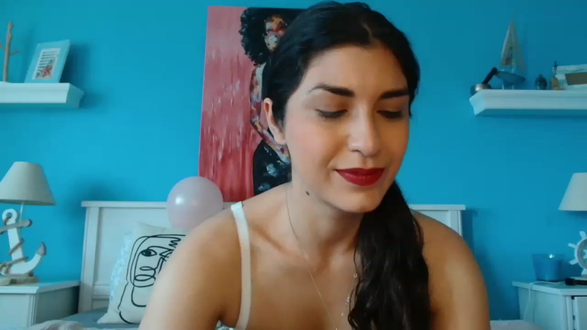 Gallery image thumbnail from MissArmenia's myfreecams stream on, 05/31/2023, 14:08 image 2 of 20