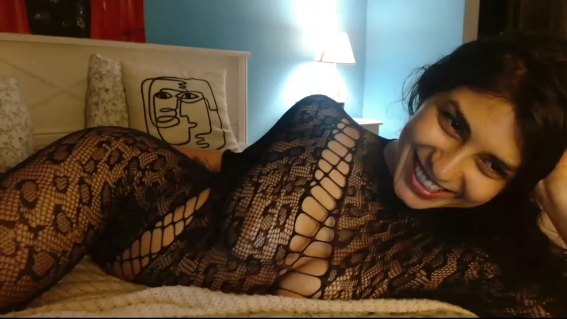 Gallery image thumbnail from MissArmenia's myfreecams stream on, 06/08/2023, 21:24 image 4 of 20