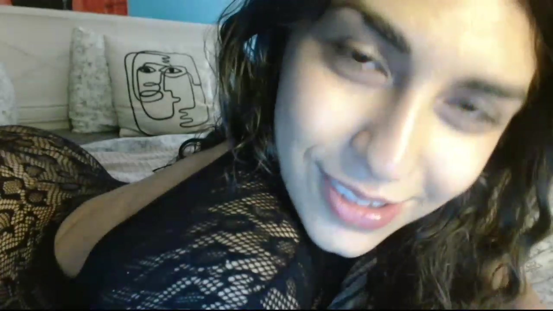Gallery image thumbnail from MissArmenia's myfreecams stream on, 06/08/2023, 21:24 image 6 of 20