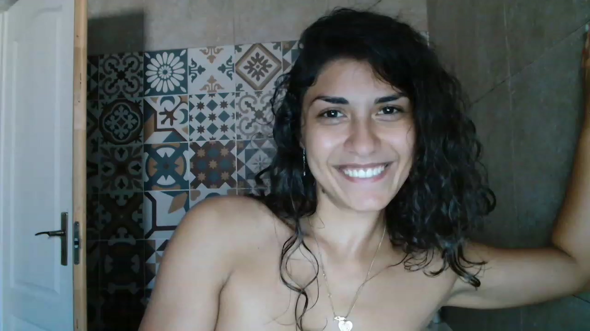 Gallery image thumbnail from MissArmenia's myfreecams stream on, 07/28/2023, 13:49 image 12 of 20