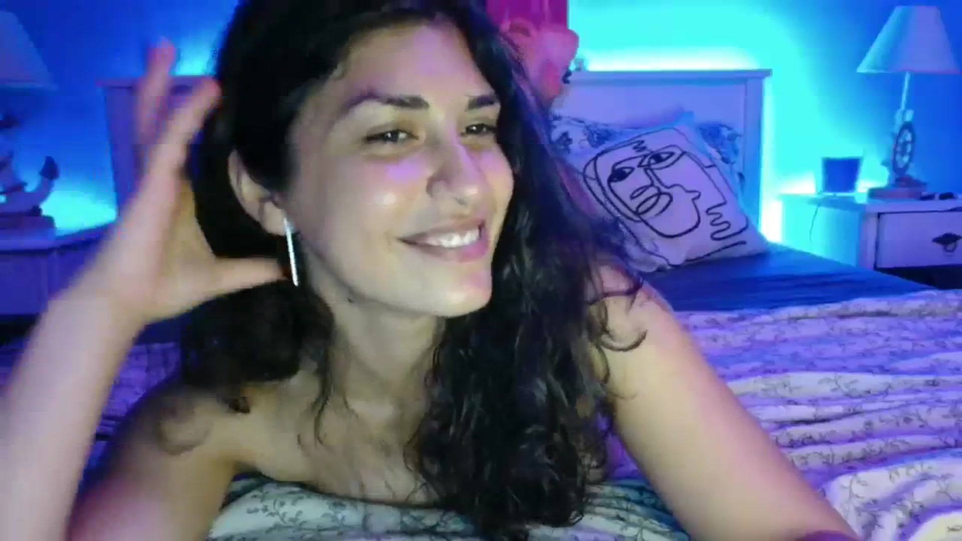 Gallery image thumbnail from MissArmenia's myfreecams stream on, 07/31/2023, 23:58 image 17 of 20