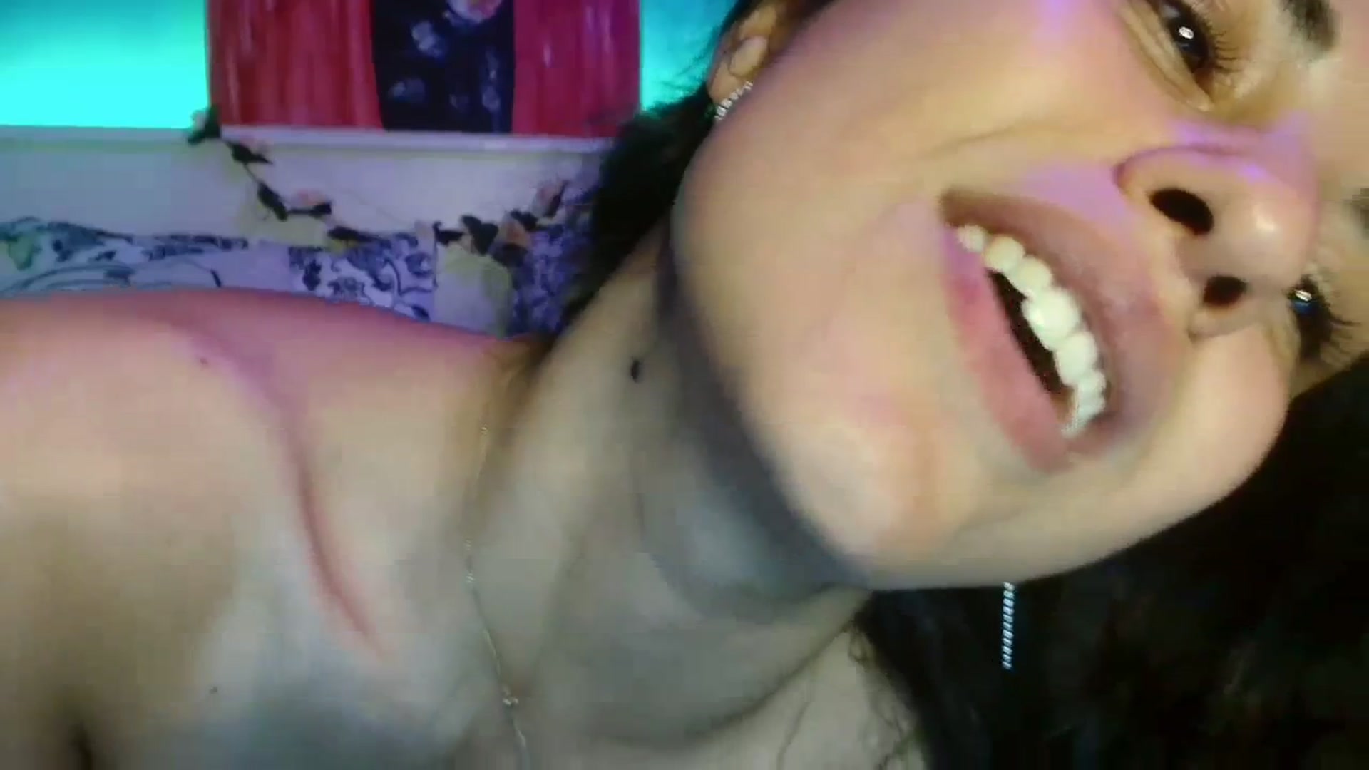 Gallery image thumbnail from MissArmenia's myfreecams stream on, 08/03/2023, 18:54 image 11 of 20