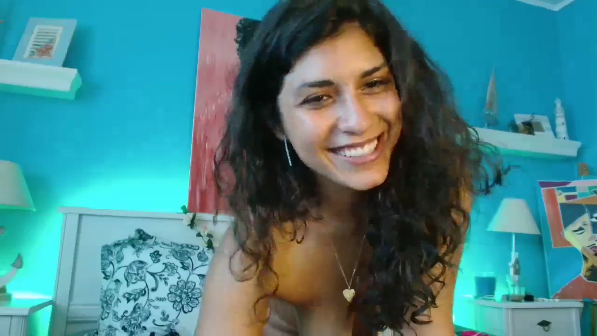 Gallery image thumbnail from MissArmenia's myfreecams stream on, 08/05/2023, 16:38 image 15 of 20
