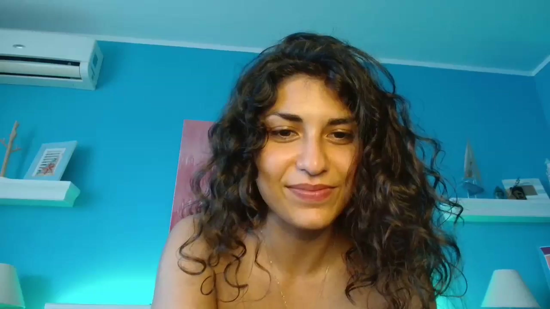 Gallery image thumbnail from MissArmenia's myfreecams stream on, 08/06/2023, 16:11 image 17 of 20