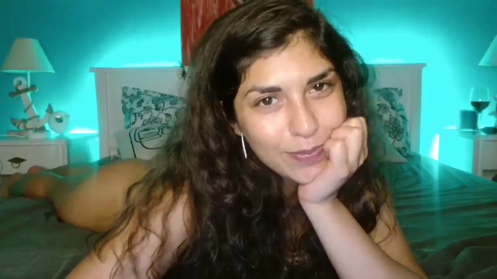 Gallery image thumbnail from MissArmenia's myfreecams stream on, 08/14/2023, 18:55 image 12 of 20