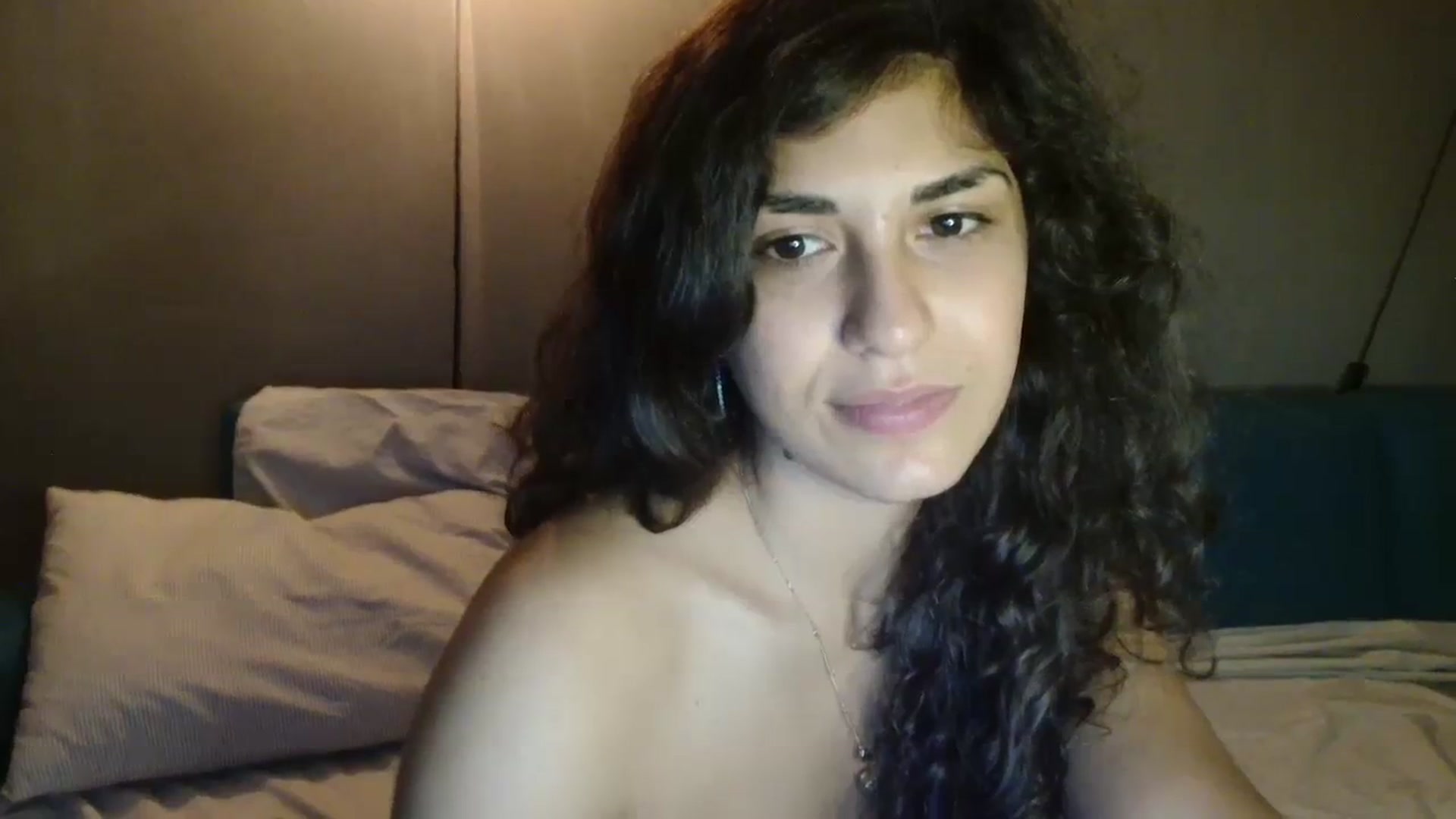 Gallery image thumbnail from MissArmenia's myfreecams stream on, 08/16/2023, 21:31 image 6 of 20