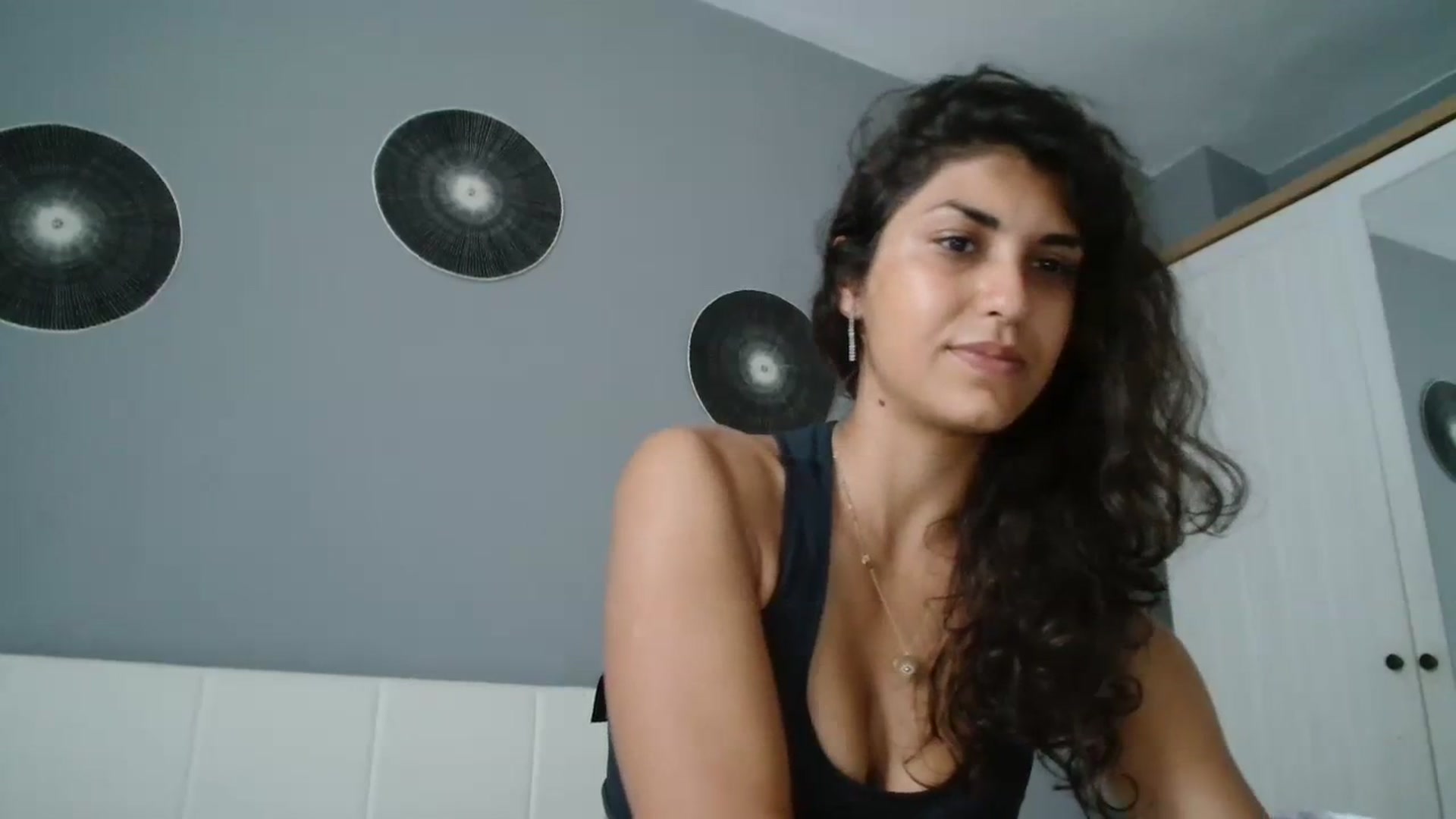 Gallery image thumbnail from MissArmenia's myfreecams stream on, 09/01/2023, 15:17 image 3 of 20