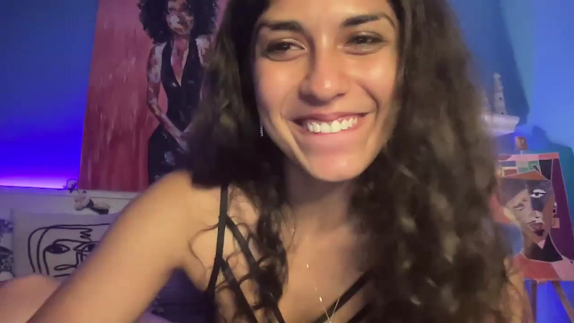 Gallery image thumbnail from MissArmenia's myfreecams stream on, 09/23/2023, 23:28 image 1 of 20