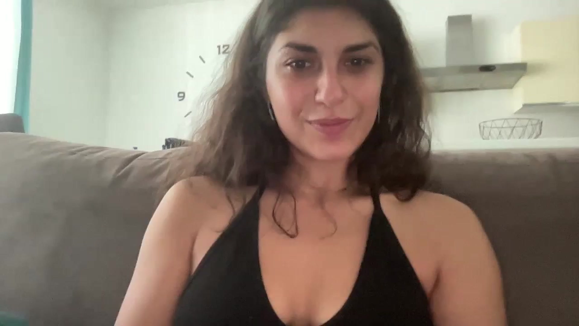 Gallery image thumbnail from MissArmenia's myfreecams stream on, 09/24/2023, 11:13 image 1 of 20