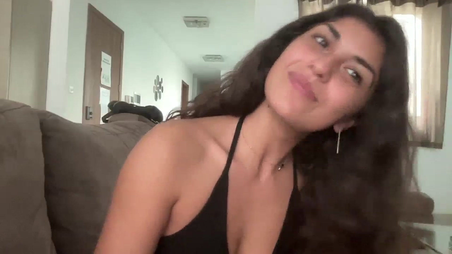 Gallery image thumbnail from MissArmenia's myfreecams stream on, 09/24/2023, 11:13 image 6 of 20
