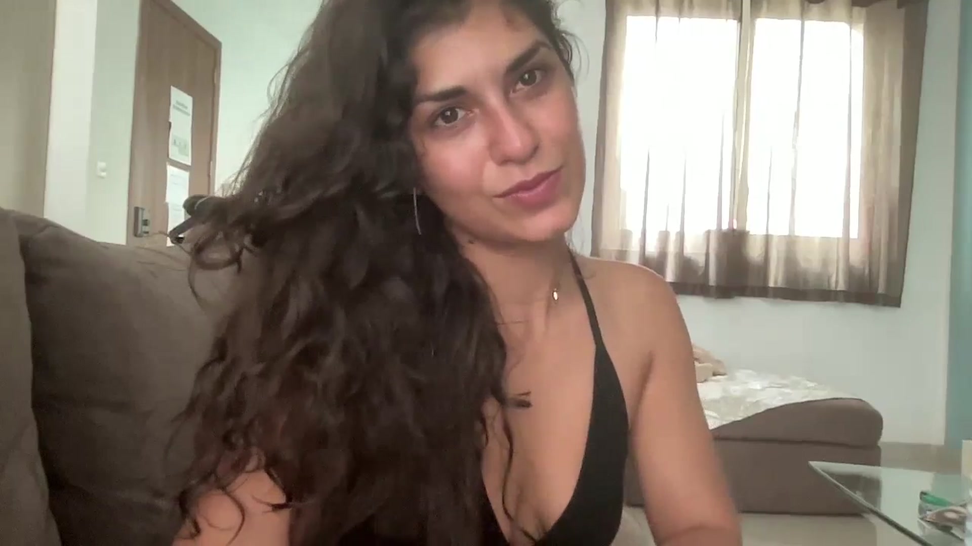 Gallery image thumbnail from MissArmenia's myfreecams stream on, 09/24/2023, 11:23 image 8 of 20