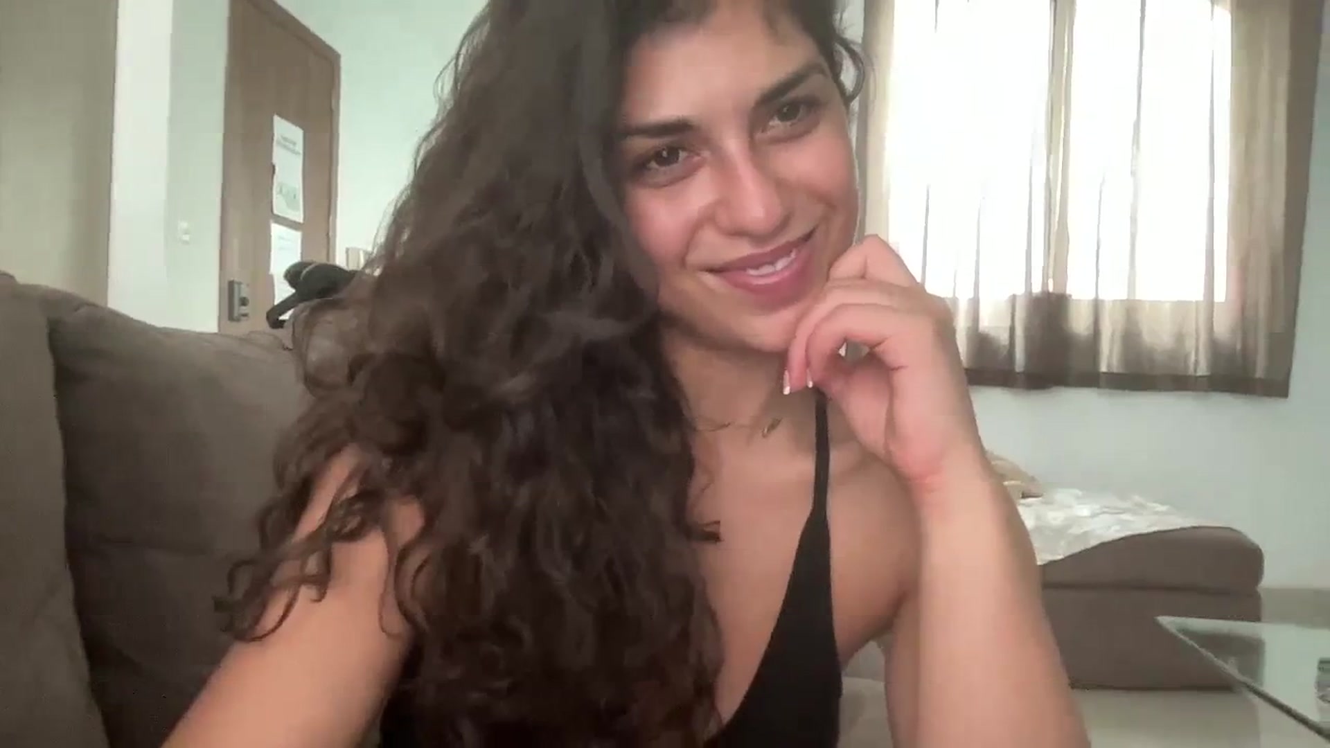Gallery image thumbnail from MissArmenia's myfreecams stream on, 09/24/2023, 11:23 image 11 of 20