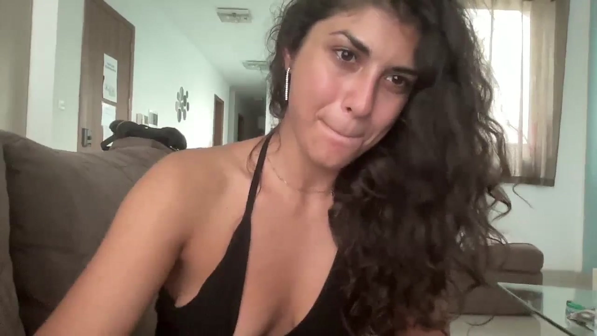 Gallery image thumbnail from MissArmenia's myfreecams stream on, 09/24/2023, 11:23 image 13 of 20