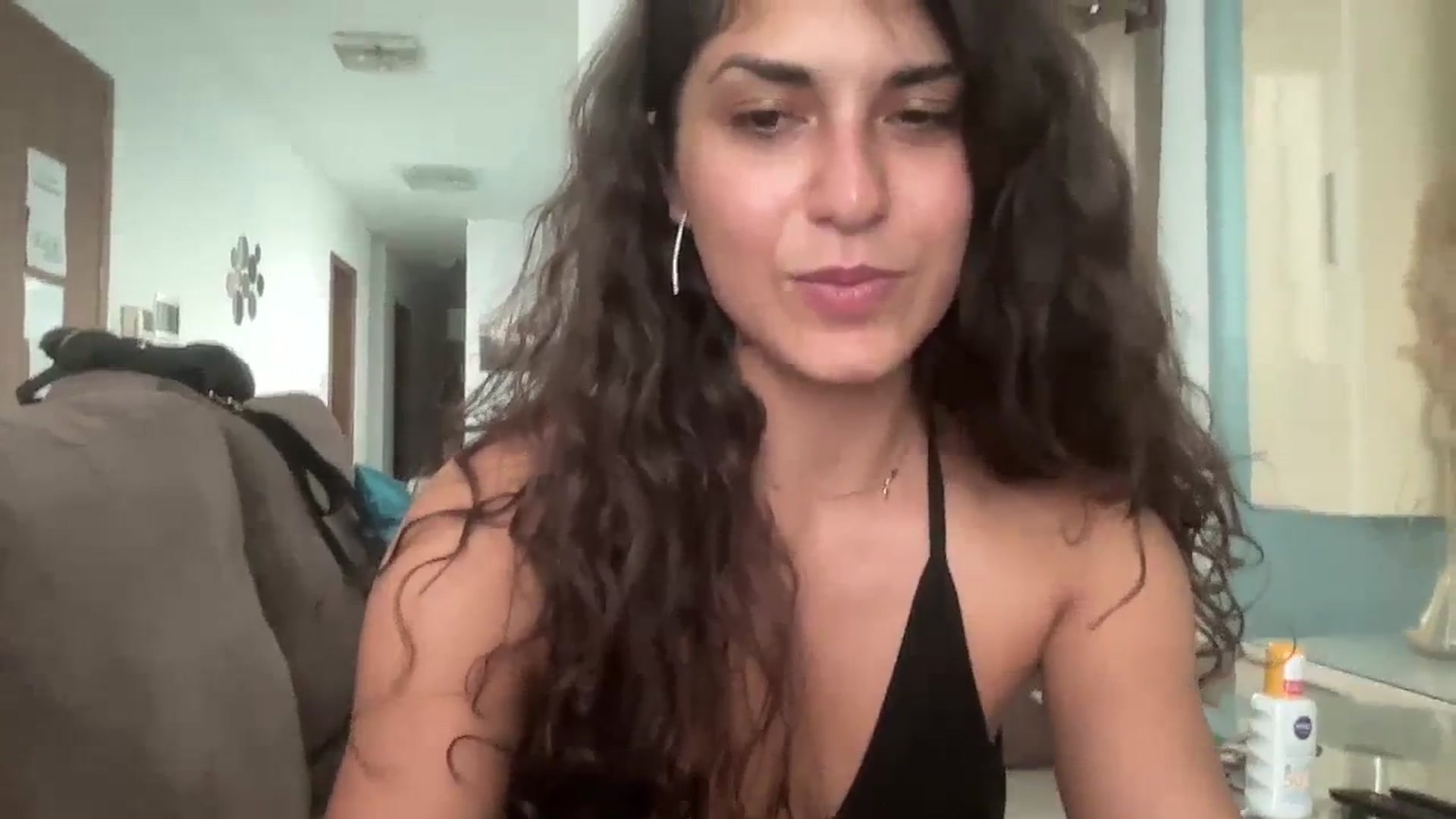 Gallery image thumbnail from MissArmenia's myfreecams stream on, 09/24/2023, 11:46 image 20 of 20
