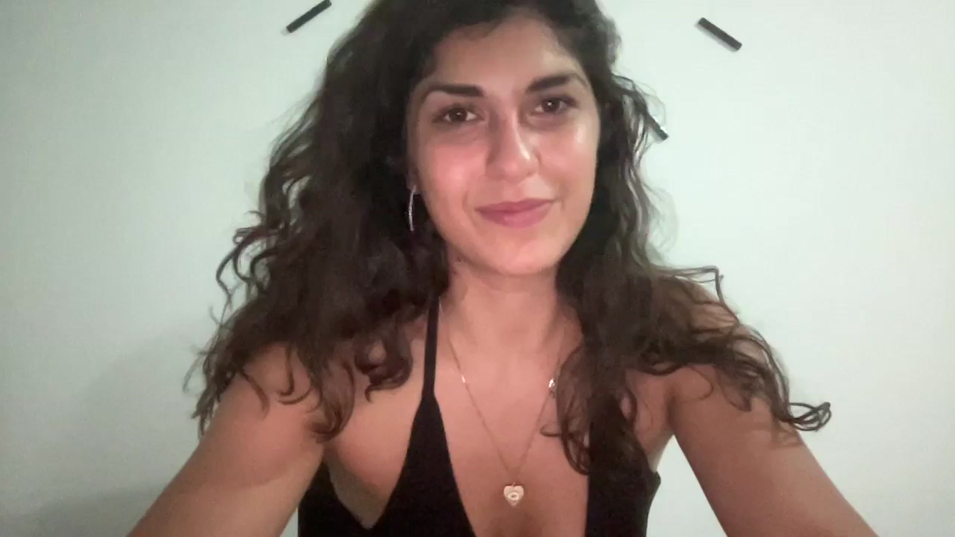 Gallery image thumbnail from MissArmenia's myfreecams stream on, 09/24/2023, 23:47 image 9 of 20