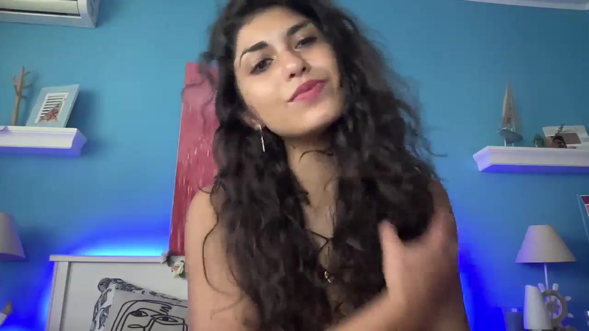Gallery image thumbnail from MissArmenia's myfreecams stream on, 10/03/2023, 12:05 image 17 of 20